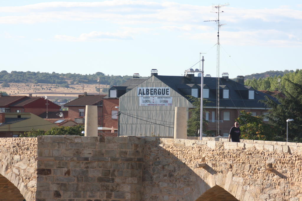 Albergue La Encina Hospital de Órbigo Eksteriør billede